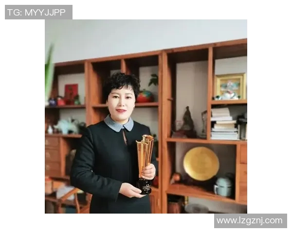 羽毛球场上的奋斗与成长：刘静的深度对话与人生启示